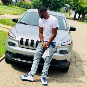 Meet your Posher, Aaron